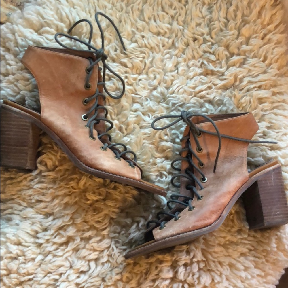 FREE PEOPLE lace up